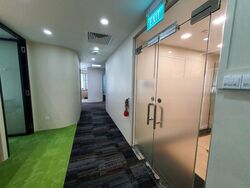 The Octagon (D1), Office #488515591
